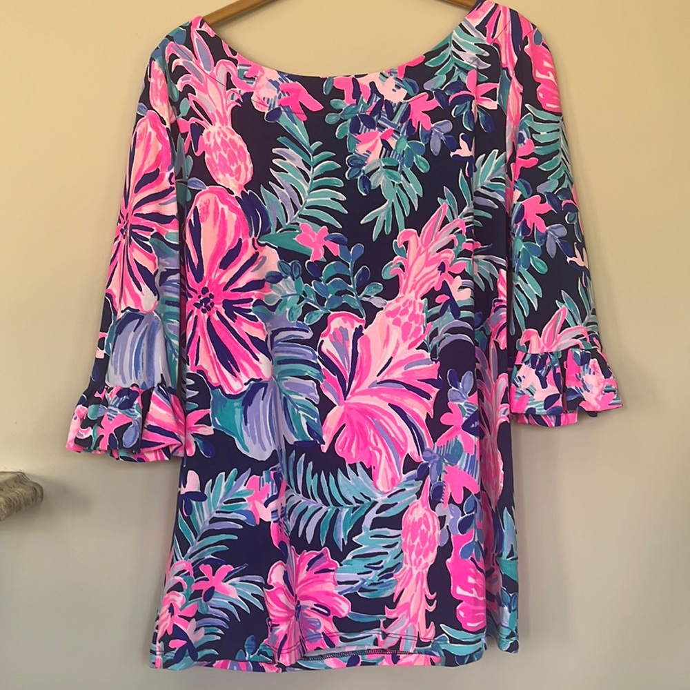 🌴LILLY PULITZER Bell Sleeve/Keyhole Top large